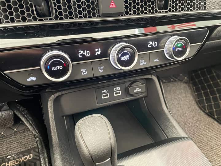 Фото 9 - Honda Civic