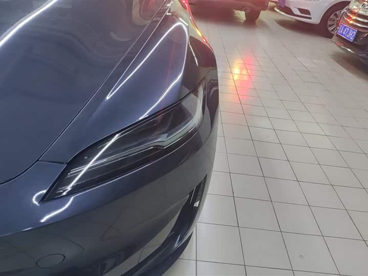 Фото 5 - Tesla Model 3