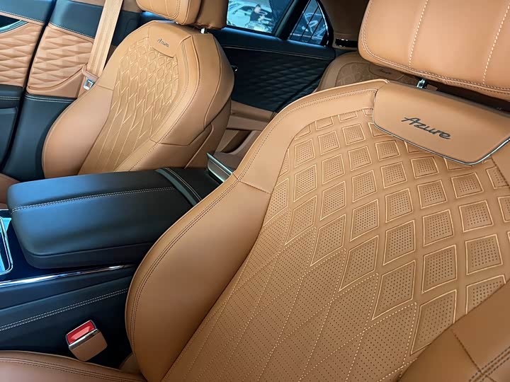 Фото 10 - Bentley Flying Spur