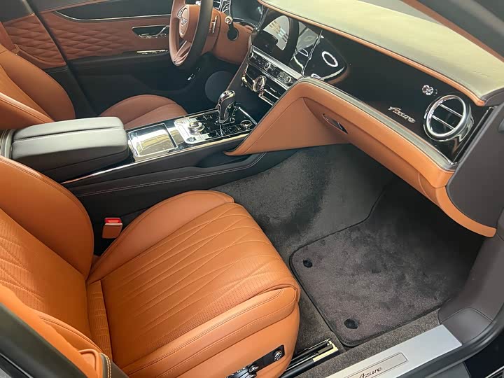 Фото 23 - Bentley Flying Spur