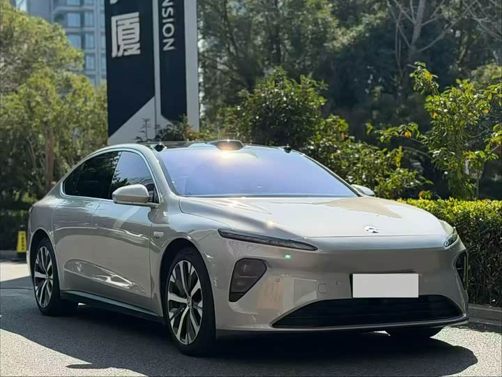Фото 1 - Nio ET7