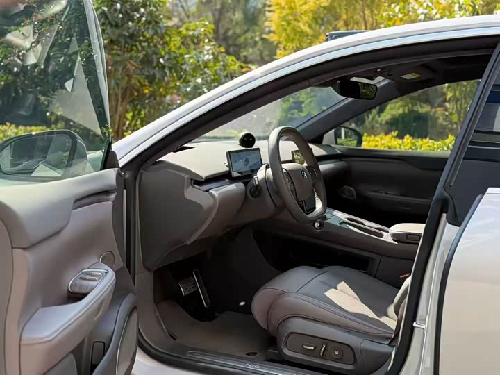 Фото 6 - Nio ET7