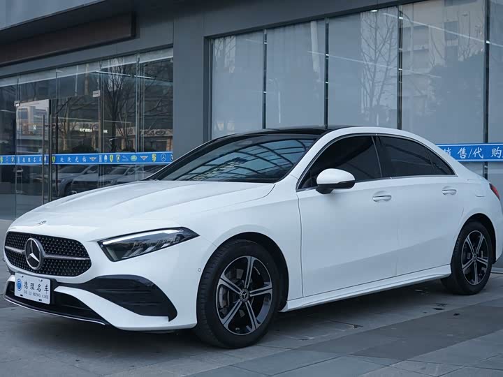 Фото 2 - Mercedes-Benz A-Class