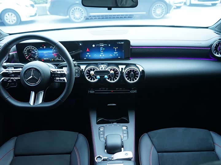 Фото 5 - Mercedes-Benz A-Class