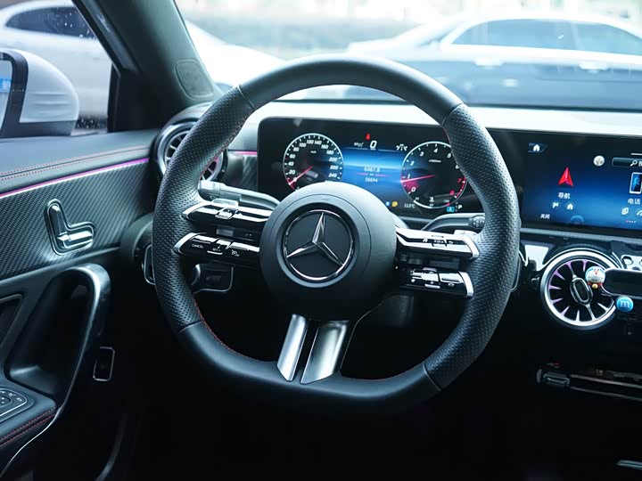 Фото 6 - Mercedes-Benz A-Class