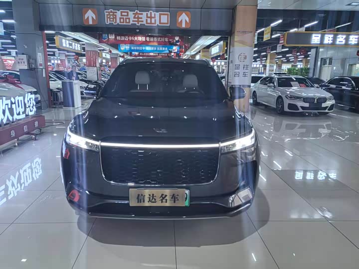 Фото 4 - LiXiang One