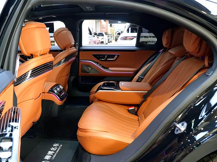 Фото 6 - Mercedes-Benz S-Class