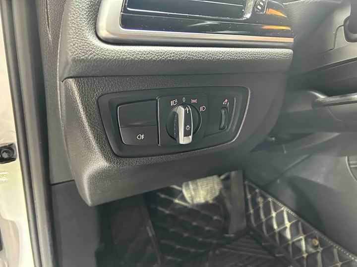 Фото 5 - BMW 1 Series