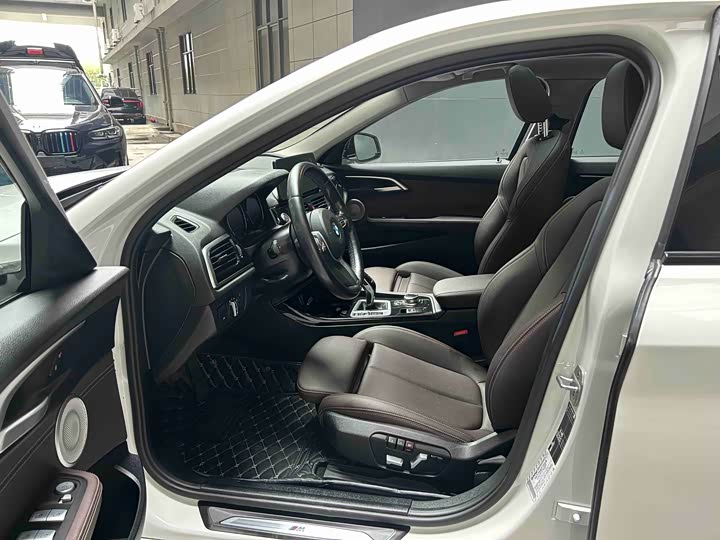 Фото 8 - BMW 1 Series