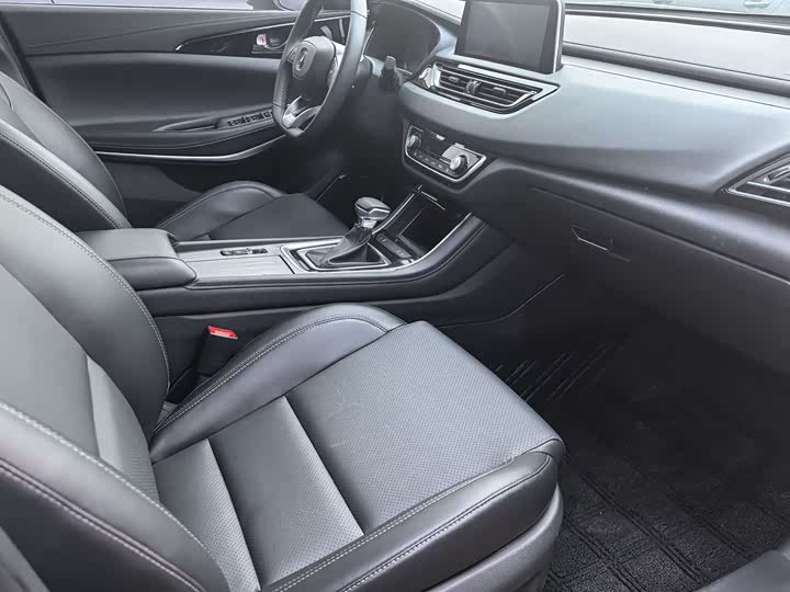 Фото 9 - Changan Raeton CC