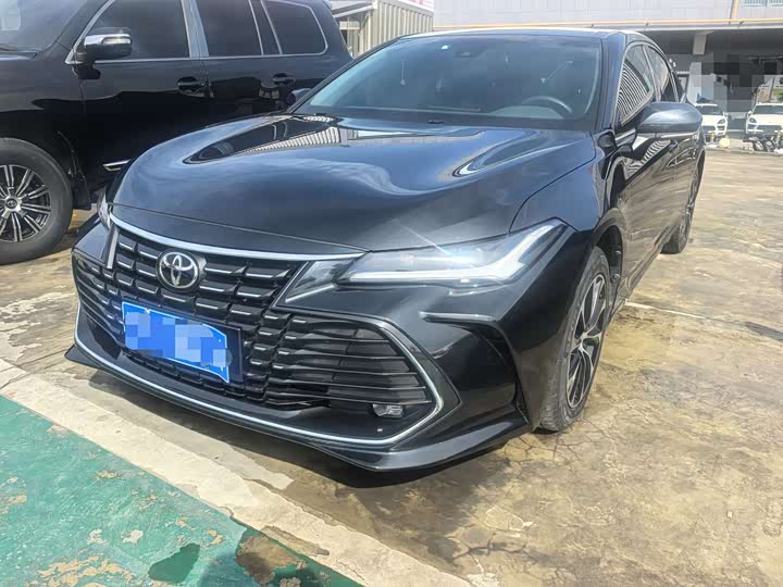 Photo 1 - Toyota Avalon
