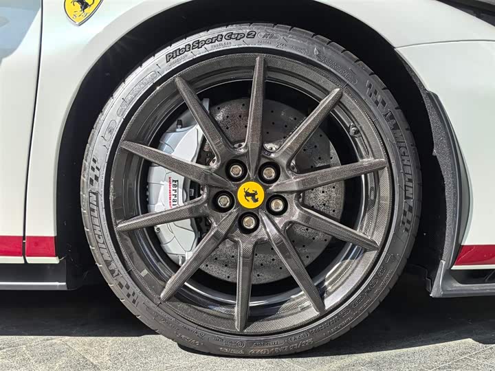 Фото 7 - Ferrari SF90