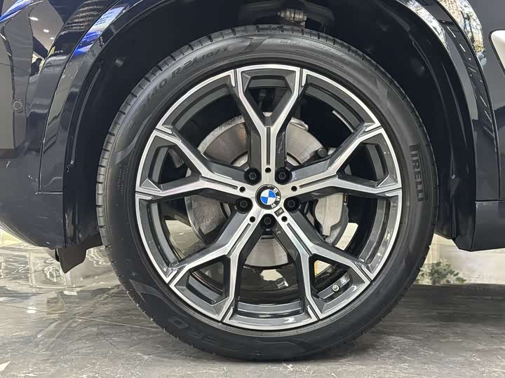 Фото 8 - BMW X5