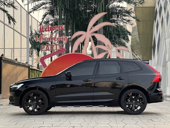 Фото 7 - Volvo XC60