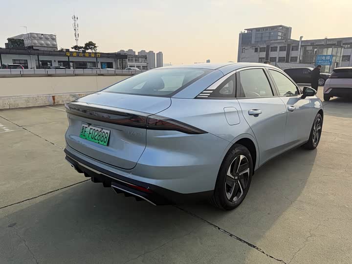 Фото 5 - Geely Galaxy L6