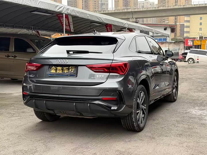 Фото 6 - Audi Q3 Sportback