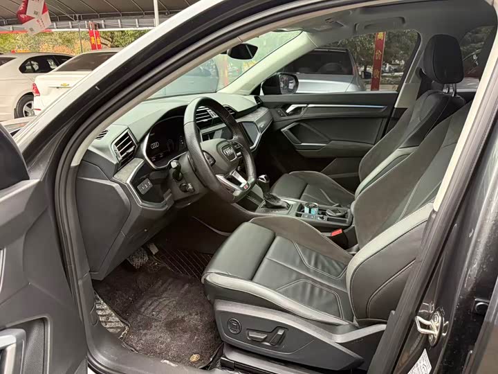 Фото 9 - Audi Q3 Sportback