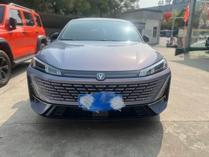 Фото 2 - Changan Eado Plus