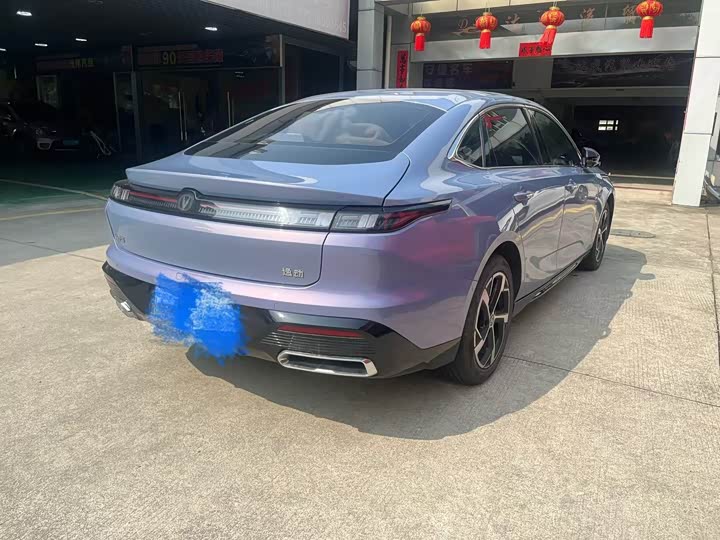Фото 8 - Changan Eado Plus