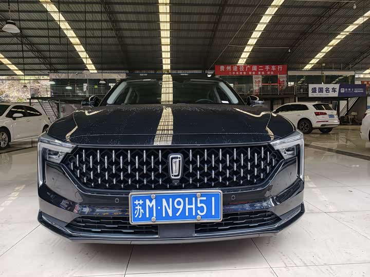 Фото 2 - Bestune B70