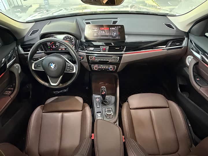 Фото 6 - BMW X1