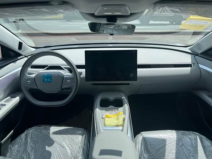 Фото 7 - XPeng Mona M03