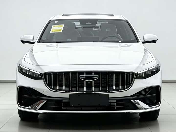 Фото 1 - Geely Preface