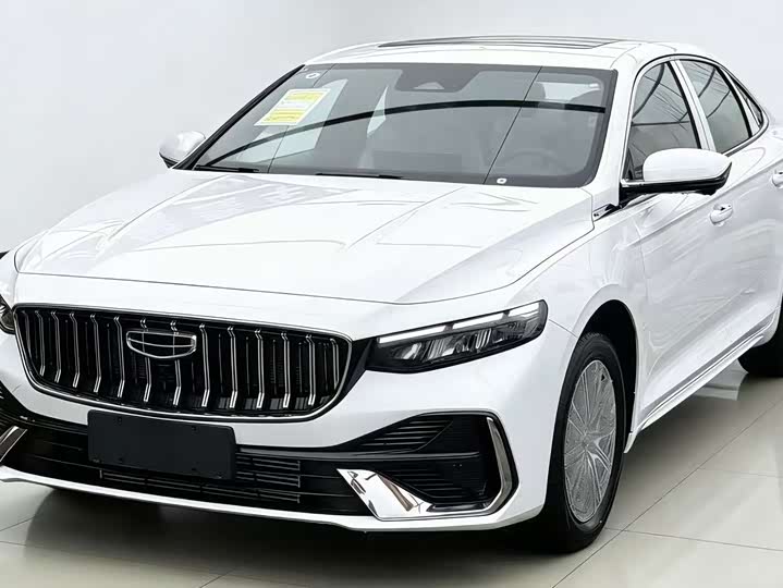 Фото 2 - Geely Preface