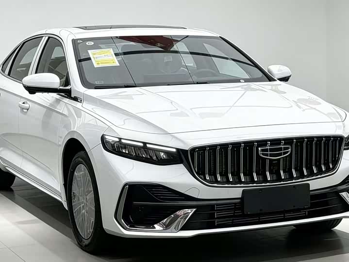 Фото 3 - Geely Preface