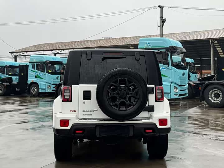 Фото 8 - BAIC Beijing BJ40