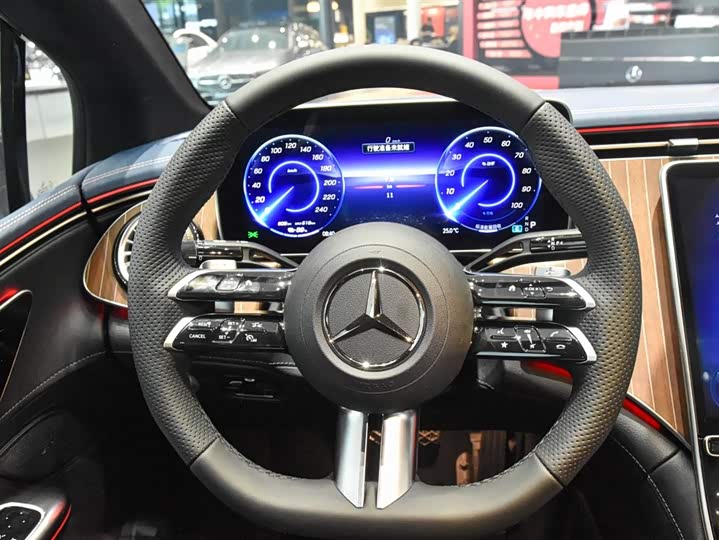 Фото 6 - Mercedes-Benz EQE