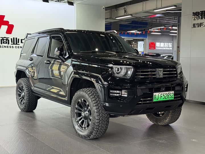 Photo 3 - Tank 700 Hybrid