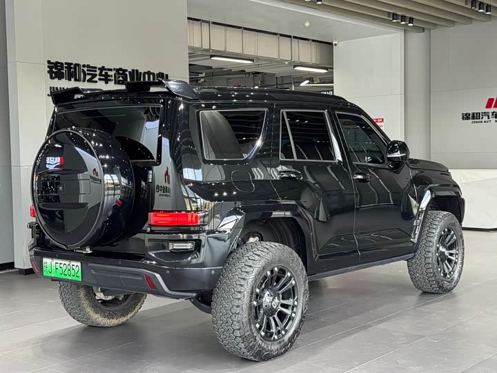 Photo 5 - Tank 700 Hybrid