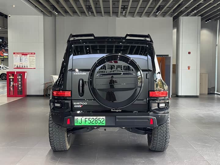 Photo 6 - Tank 700 Hybrid