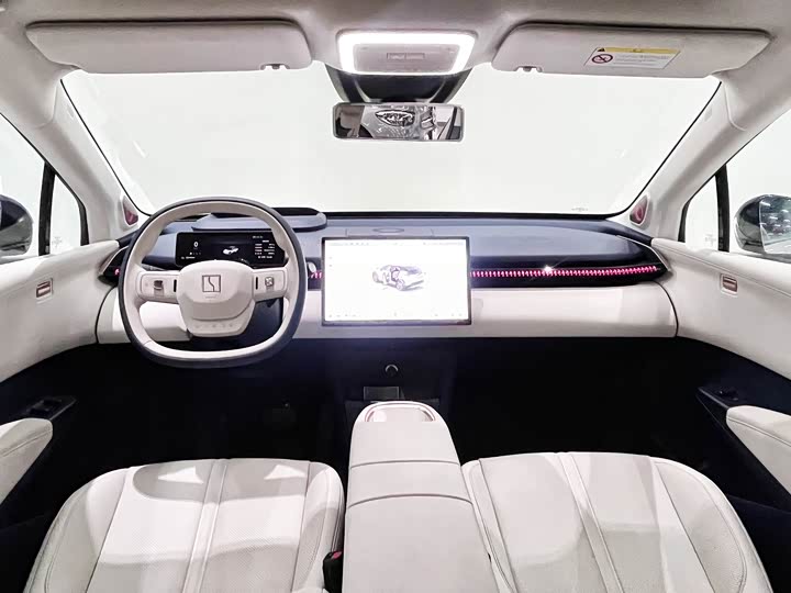 Фото 8 - Zeekr X