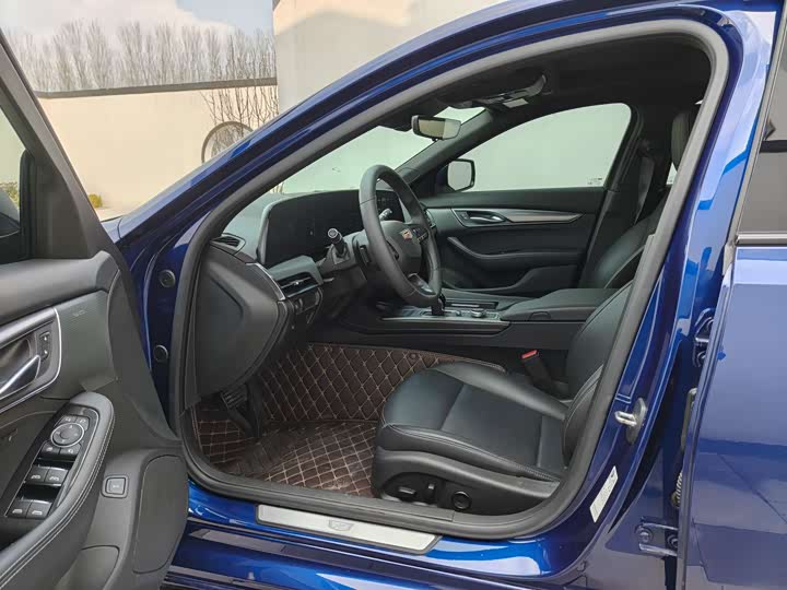 Фото 9 - Cadillac CT5