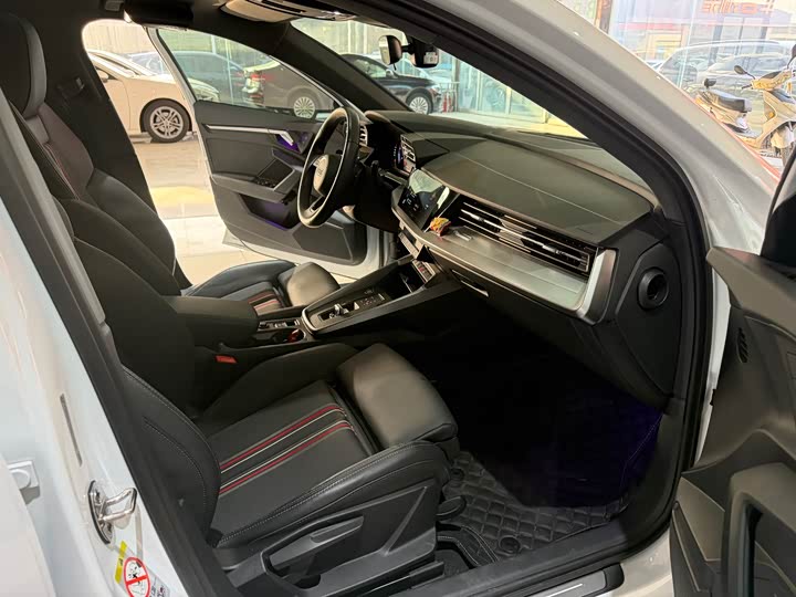 Фото 9 - Audi A3