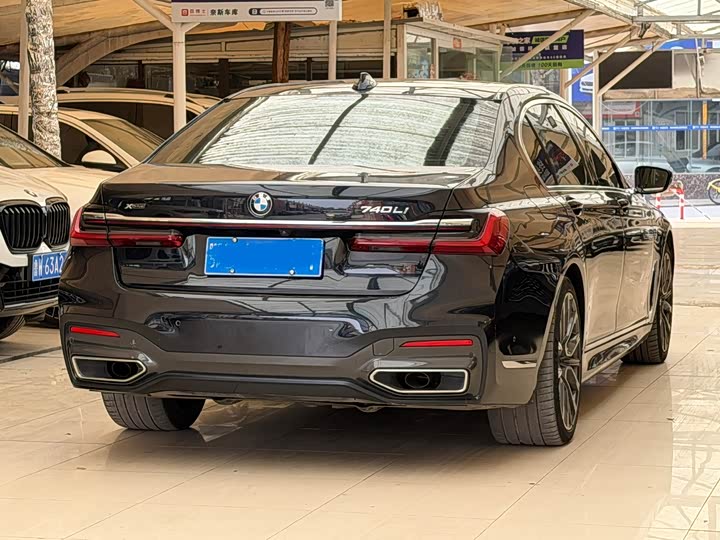 Фото 6 - BMW 7 Series