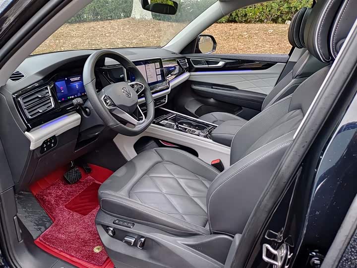 Photo 7 - Volkswagen Teramont Pro