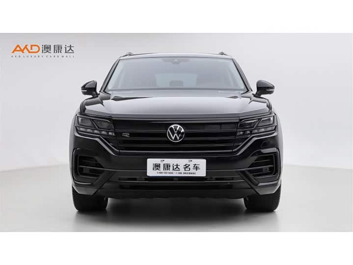Фото 2 - Volkswagen Touareg