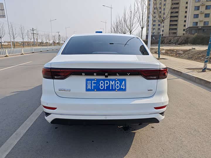 Фото 5 - Geely Emgrand