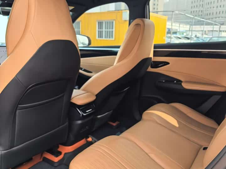 Photo 4 - Geely Galaxy L7