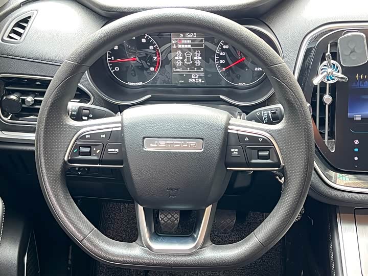 Фото 4 - Jetour X70