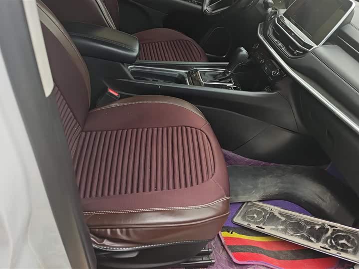 Фото 8 - Jeep Compass