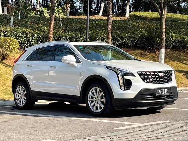 Фото 3 - Cadillac XT4