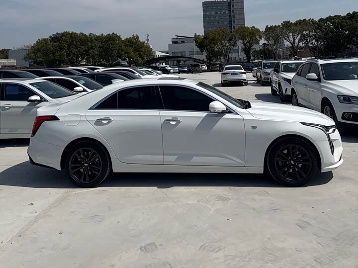 Фото 3 - Cadillac CT4