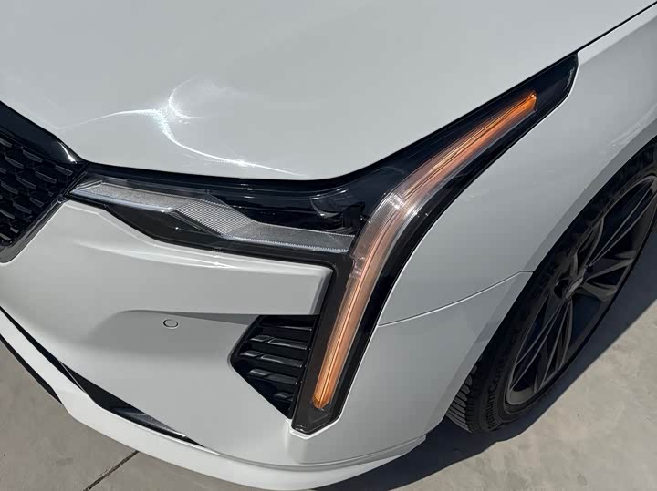 Фото 6 - Cadillac CT4