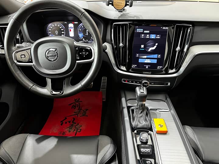 Фото 8 - Volvo S60