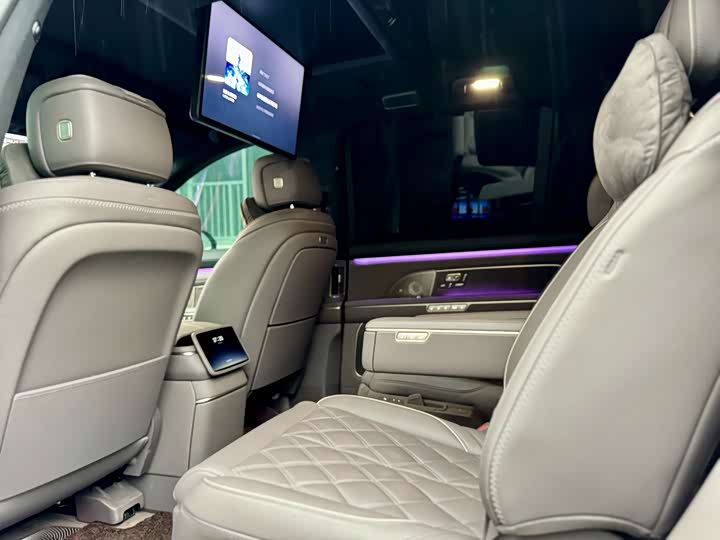 Фото 3 - Nio ES8