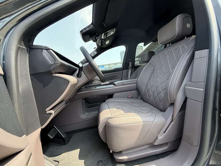 Фото 9 - Nio ES8